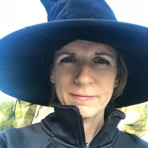 Meet your Posher, Casey